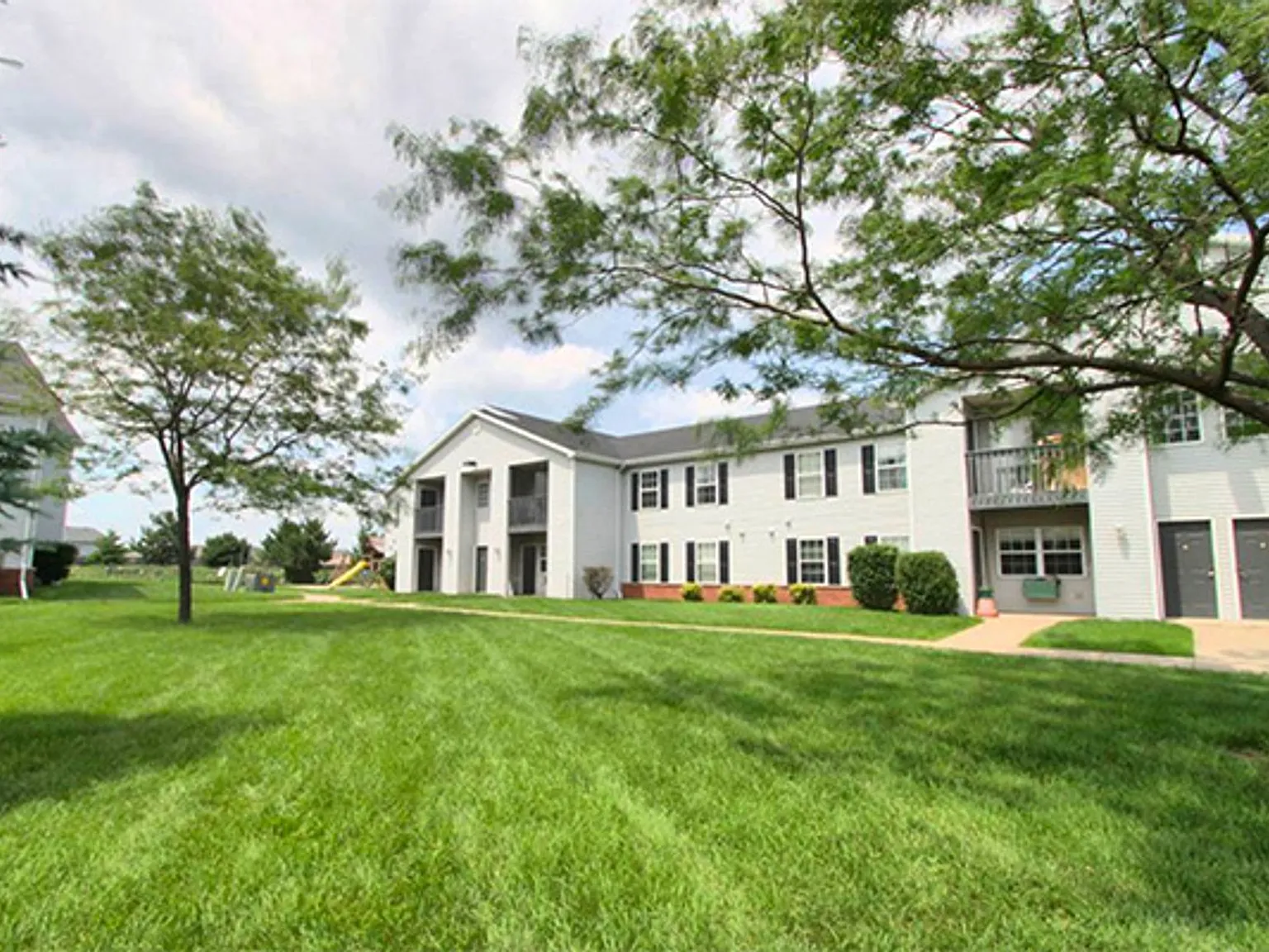 Jackson Farm Apartments — Photo 1