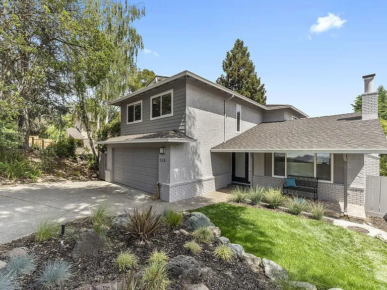528 Lakemead Way — Photo 34