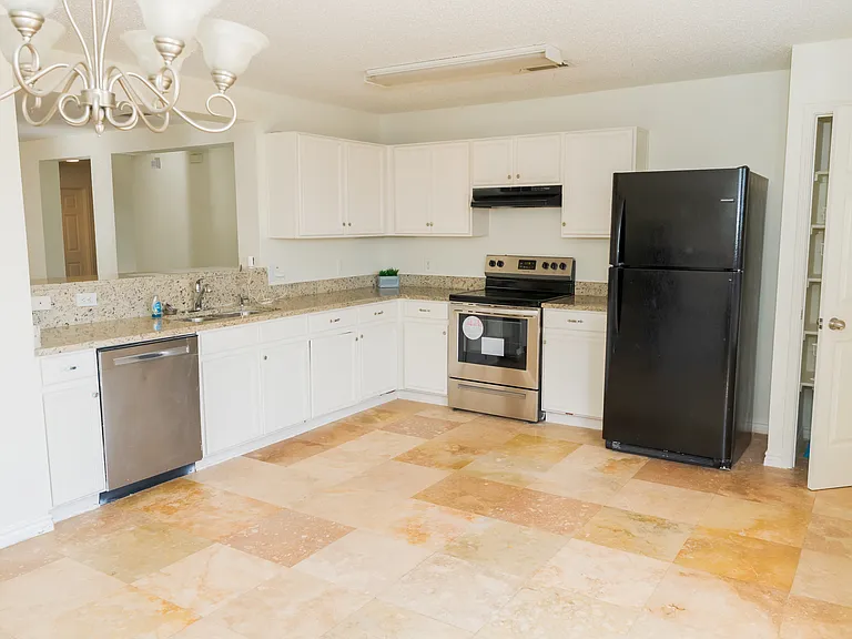 7009 Bountiful Grove Dr — Photo 13