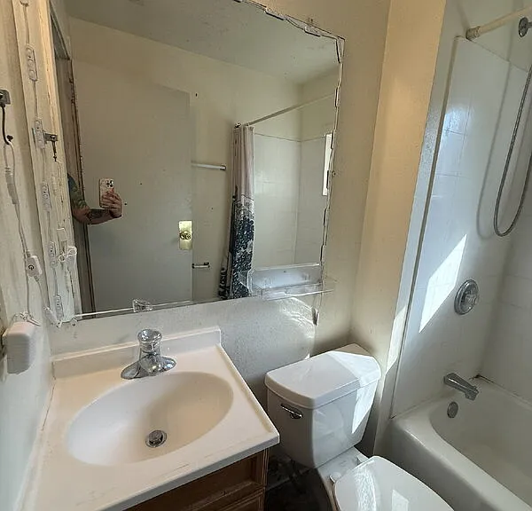 2507 E Johnson St #3 — Photo 13