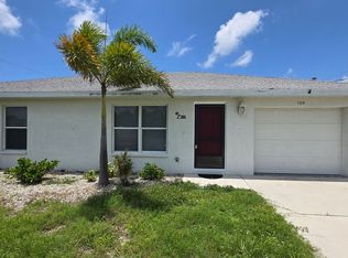 104 Charles Dr, Nokomis, FL 34275