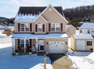 904 Geoffery St, Staunton, VA 24401