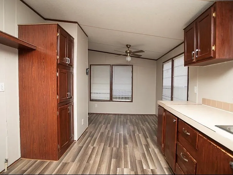 11703 Greenmesa Dr — Photo 2