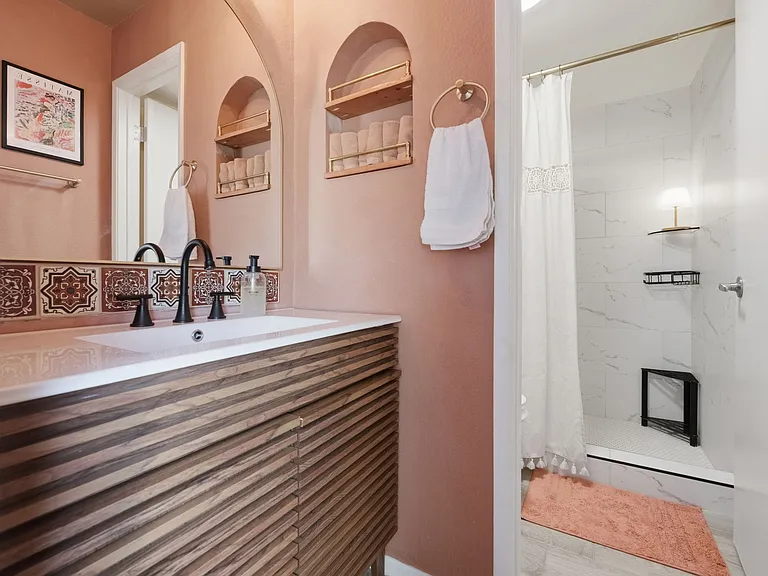 3828 N 32nd St #101 — Photo 14