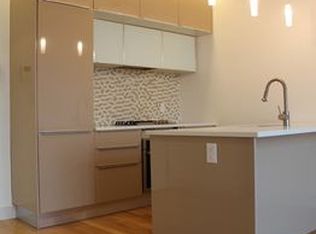 68 Ainslie St, Brooklyn, NY 11211