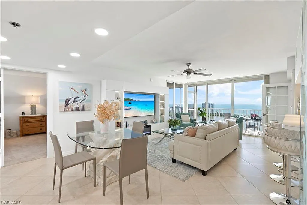 Building Photo - 5550 Heron Point Dr #1902