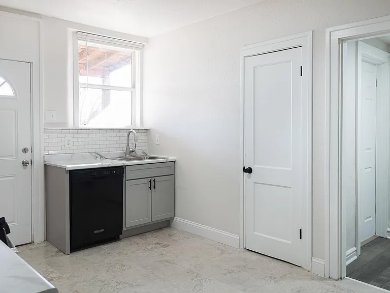 3022 Virginia Ave #1S-2S-3S — Photo 4
