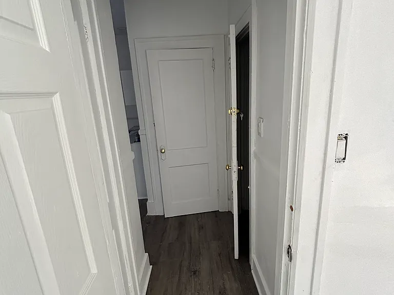 4353 Seebaldt St — Photo 11