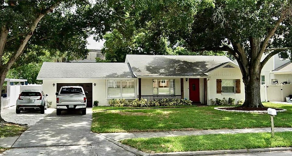 1st image of 3910 W El Prado Blvd