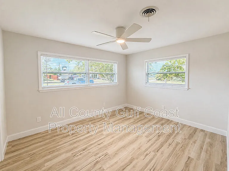 219 Glen Oak Rd — Photo 6