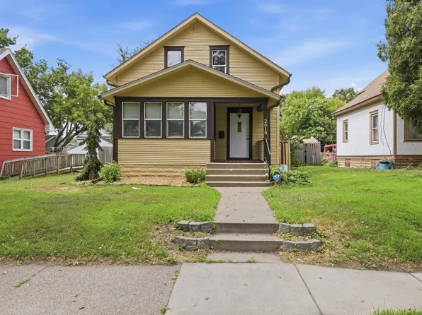 2619 James Ave N, Minneapolis, MN 55411