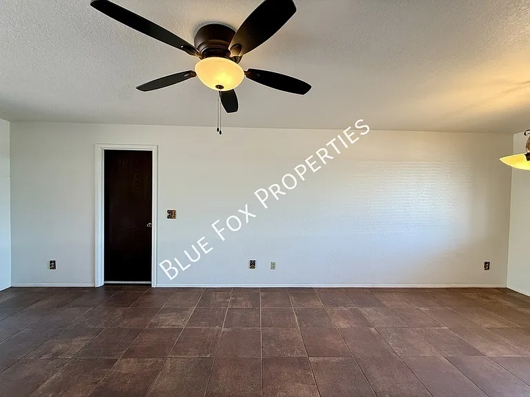 7650 N Rasmussen Ave — Photo 11
