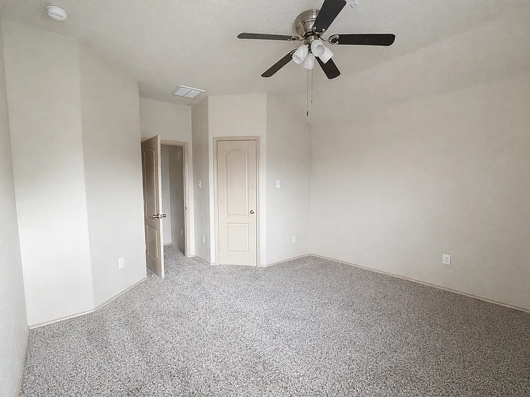 11922 Harristown Dr — Photo 23