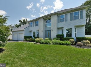 10 Erica Lynne Way, Hamilton, NJ 08690