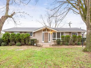 613 Continental Dr, Nashville, TN 37209