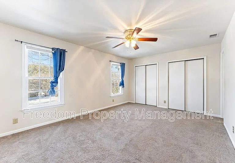 726 Pine Tree Ct — Photo 19