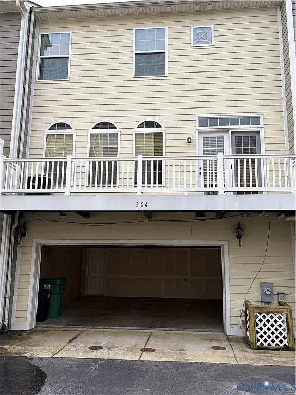 3 bed, 3.5 bath, 2842 sqft, $2,800 — Photo 2