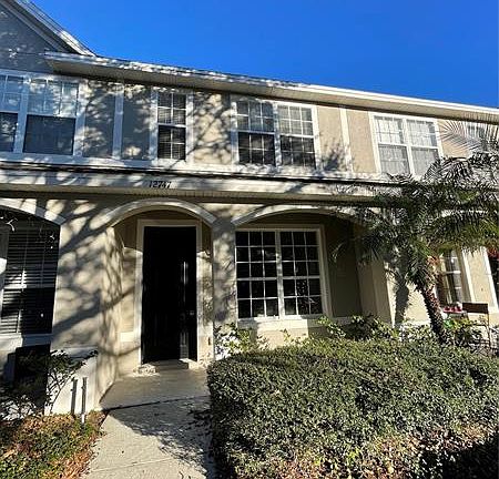 3rd image of 12747 Country Brook Ln