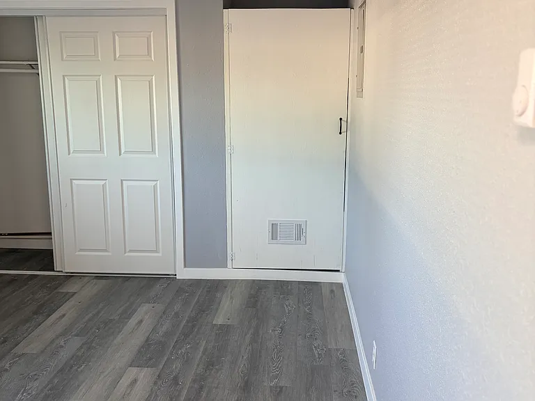 3323 Los Flores Blvd #E — Photo 17