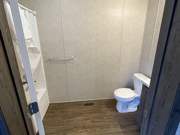 5th image of 30064 Montmorency Dr