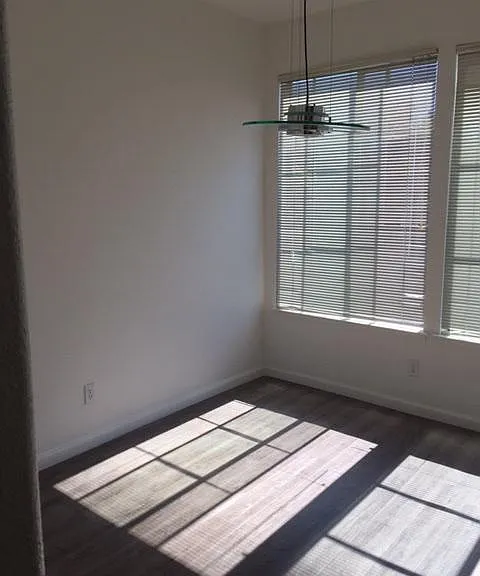 105 Emerald Bay Ln — Photo 8