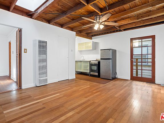 2nd image of 24 Westminster Ave APT 4
