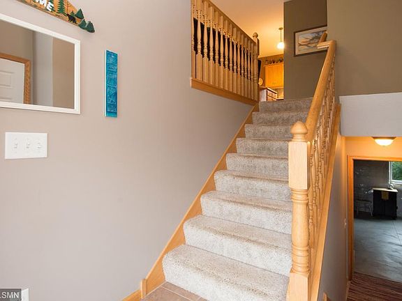3rd image of 22876 Quay St NW