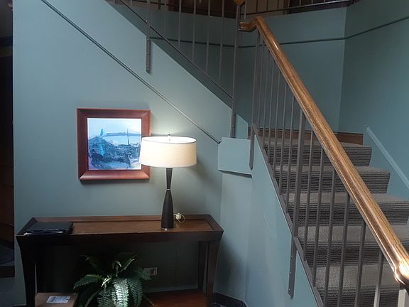 3rd image of 122 Willow Brook Ct APT 9
