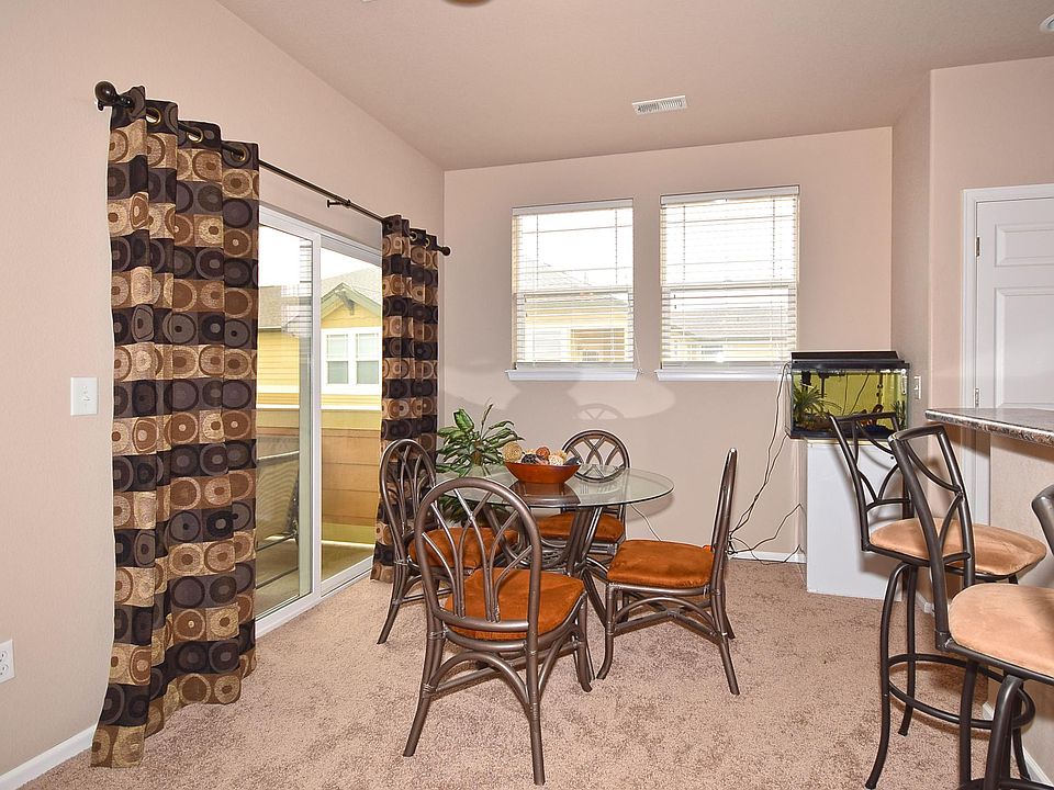 Dining area with balcony