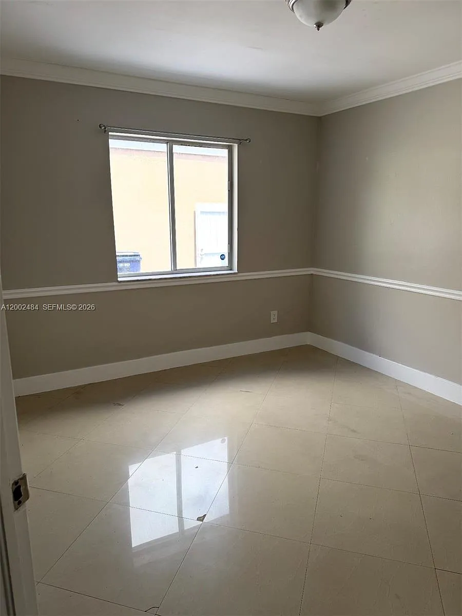 Building Photo - 17501 SW 142nd Ct