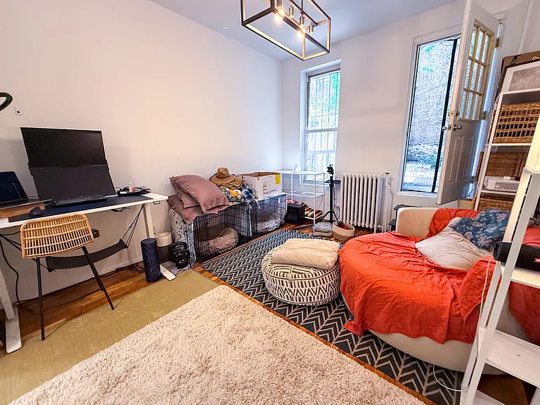 453 7th Ave #1B — Photo 4
