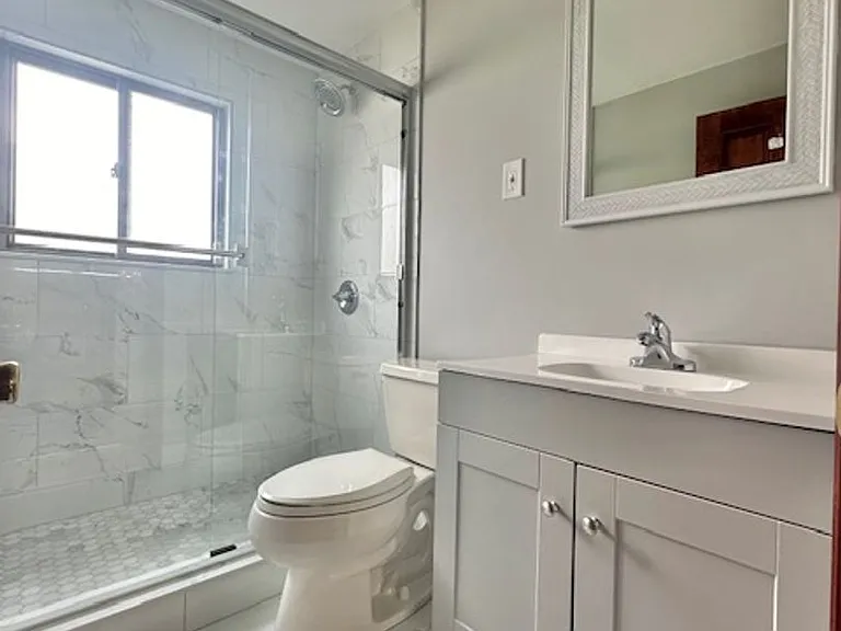 836 Sea St — Photo 4