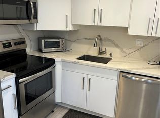 467 Capri Pl #467-J, Delray Beach, FL 33484