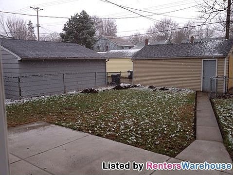 2nd image of 3943 Russell Ave N