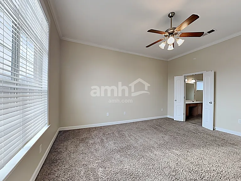 375 Vaiden Ridge Dr N — Photo 10