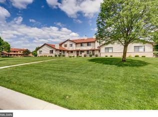 9060 Underwood Ln N, Maple Grove, MN 55369