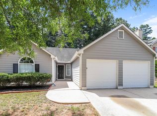 2669 Lake Park Bnd, Acworth, GA 30101