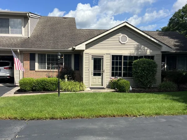 738 Windsor Ln, Heath, OH 43056