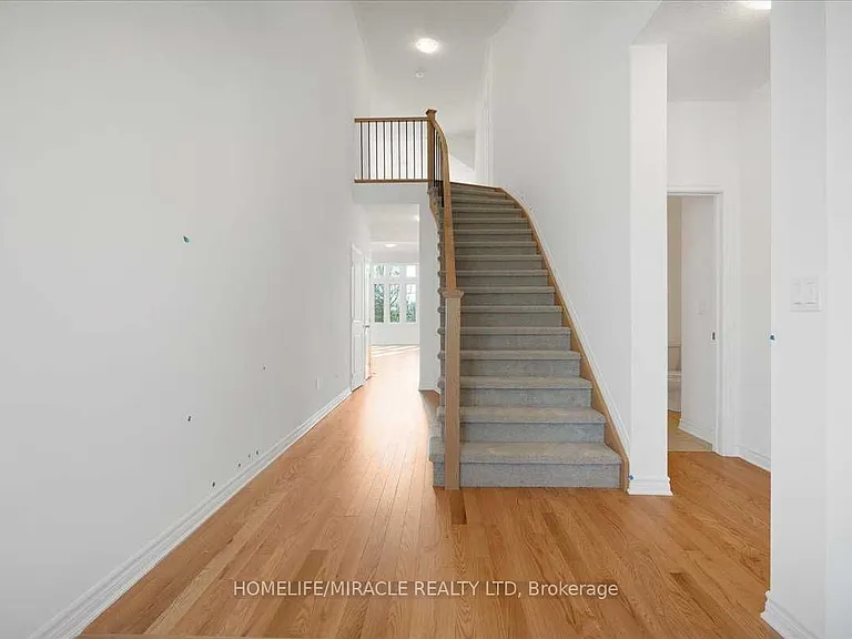 140 Country Club Dr — Photo 4