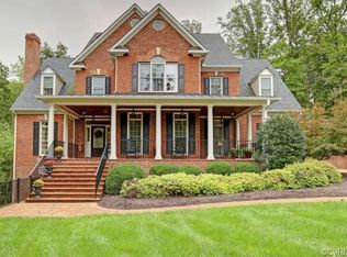 3013 Royal Crest Dr, Midlothian, VA 23113