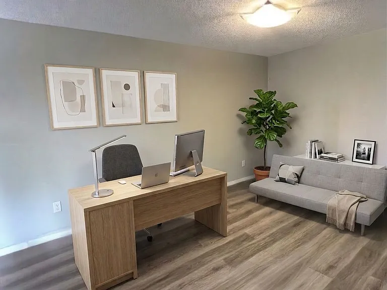 5795 Yonge St #413 — Photo 3