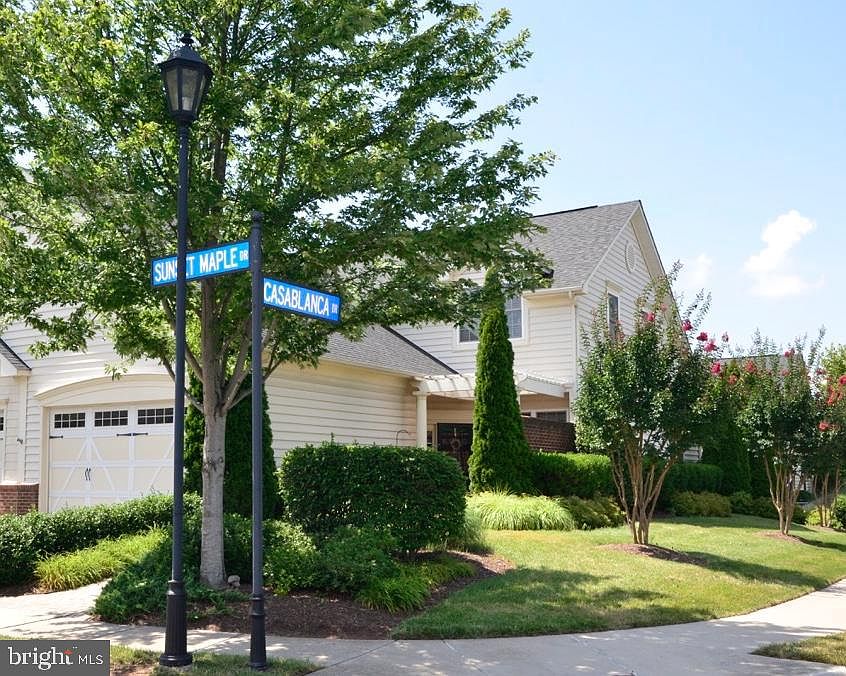 1st image of 44392 Sunset Maple Dr
