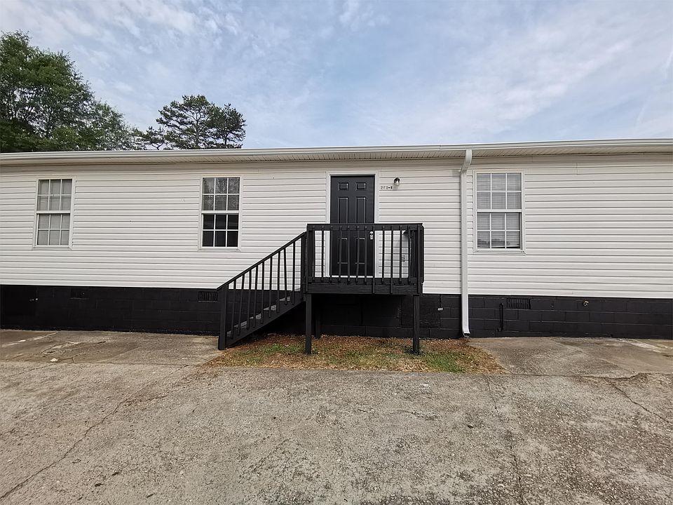 1st image of 203 Morton Ave #B