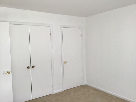 5th image of 844 Saint James Dr