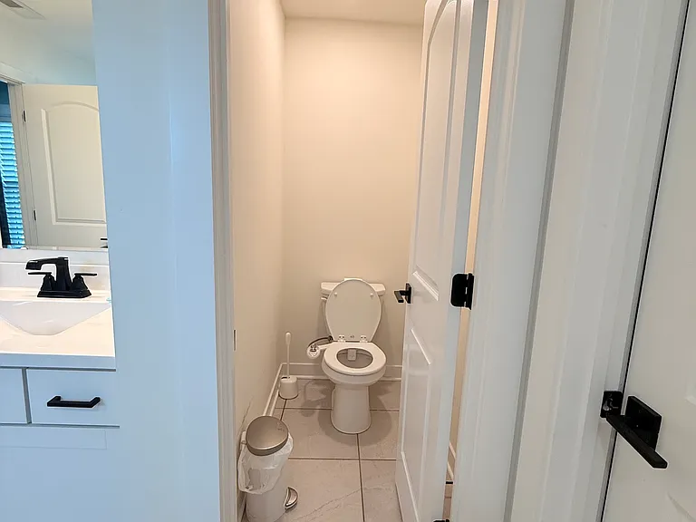 5551 Brompton Dr — Photo 17