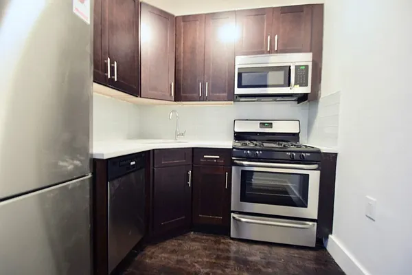 Rented by Sovereign Associates | media 19