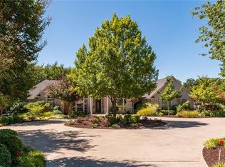 1301 W Red Oak Rd, Red Oak, TX 75154
