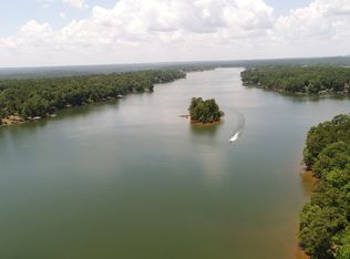 5 Hinton Rd, Hamilton, GA 31811