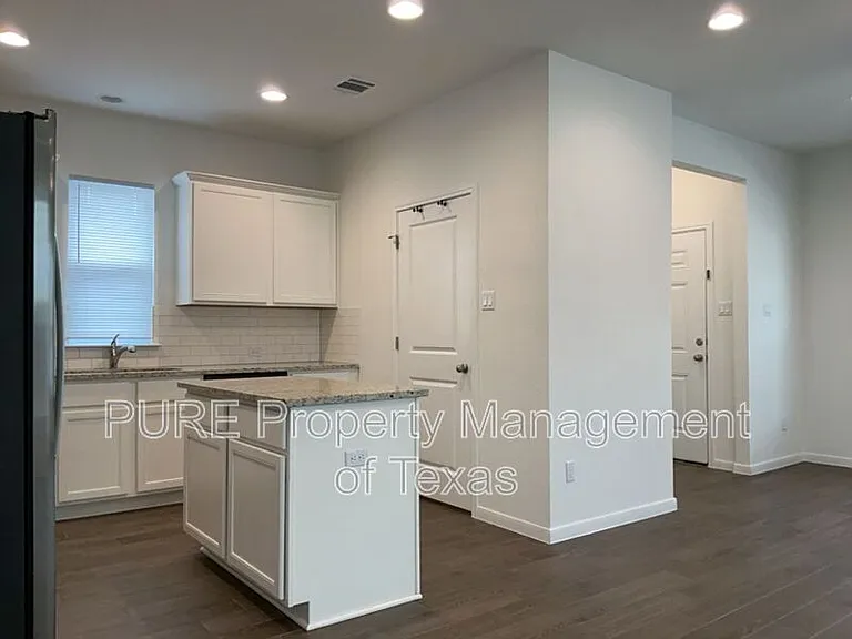 17901 Giglio Way — Photo 10