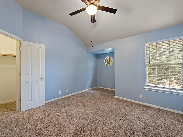 1006 Shadow Valley Cv — Photo 26